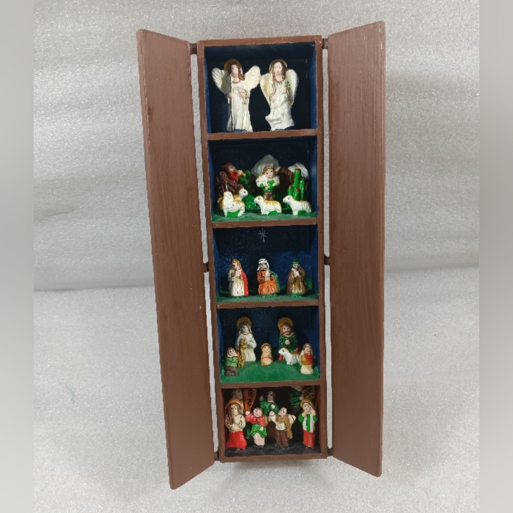 CIAP Nativity Scene Box Vintage Handmade Painted Peru Miniature